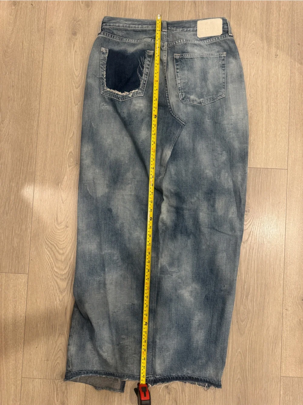 GRLFRND Men's Distressed Washed Blue Straight Jeans - Picture 9 of 9